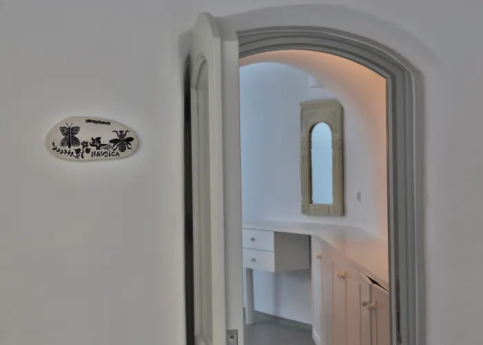 Trieris Villa & Suites