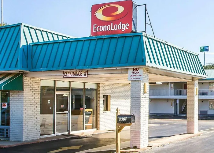 Vacation rental: Econo Lodge Mcdonough South