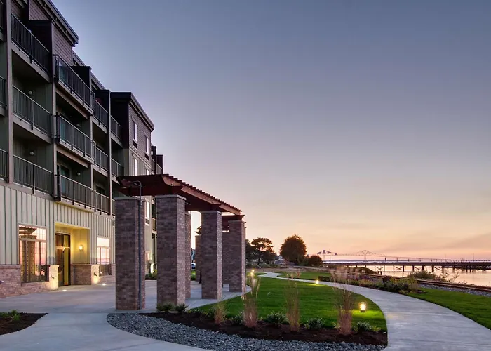 Hotel: Hampton Inn & Suites Astoria