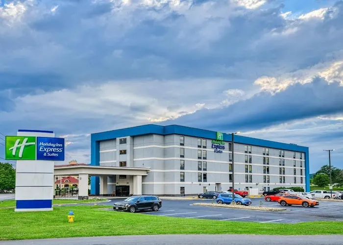 Holiday Inn Express & Suites Pigeon Forge By Ihg