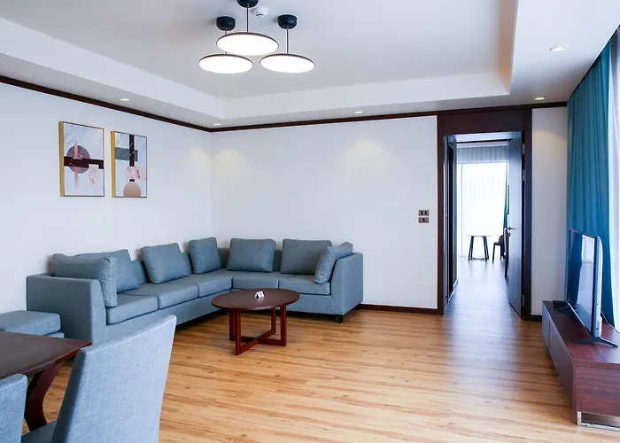 5 star hotel: Wyndham Legend Halong