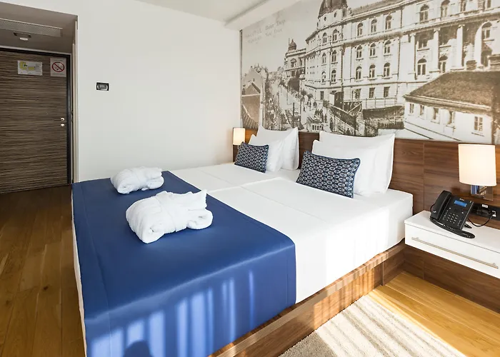 Hotel with view: Abba Hotel