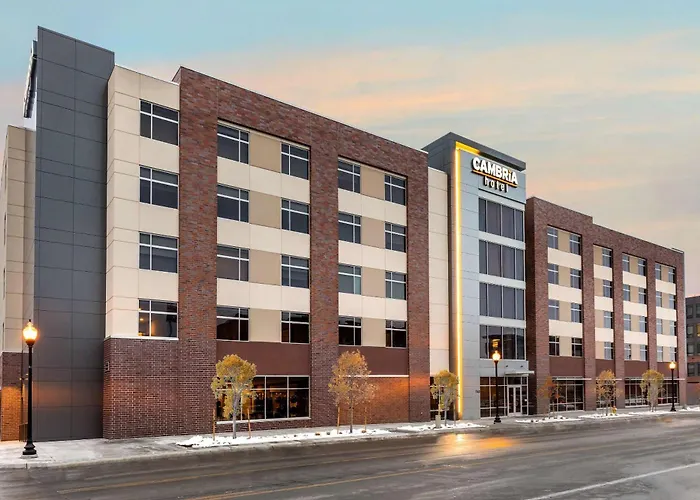 Cambria Hotel Omaha Downtown