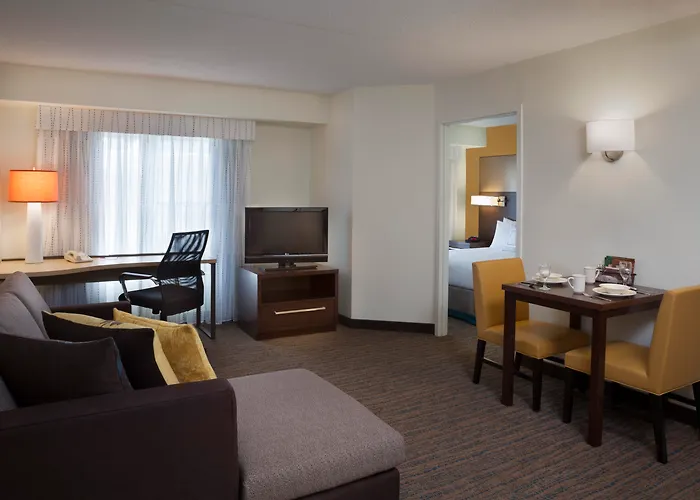 Family Hotel: Cambridge Suites Mississauga