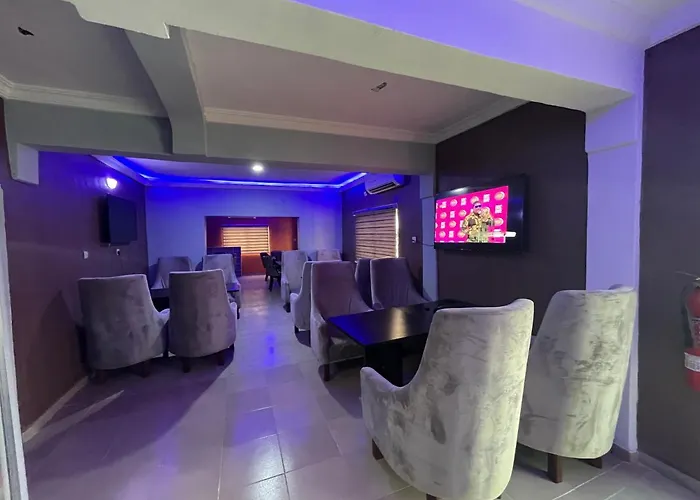 Alluring View Hotel - Allen Avenue