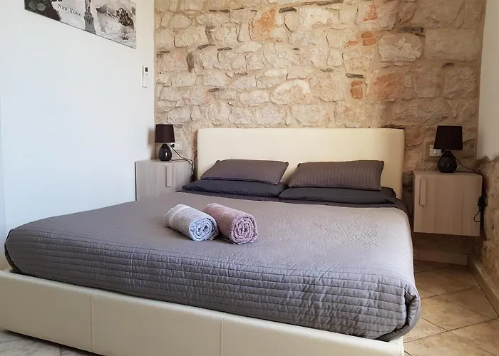 Ideale Tra Mare E Montagna