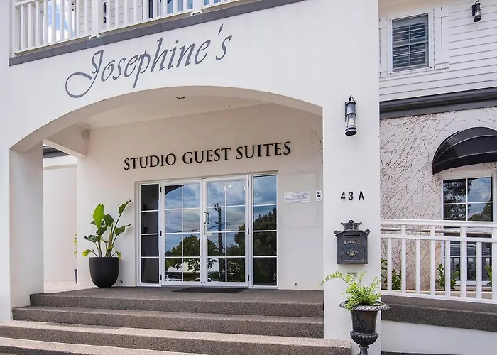 Сity center hotels Josephines Luxury Accommodation