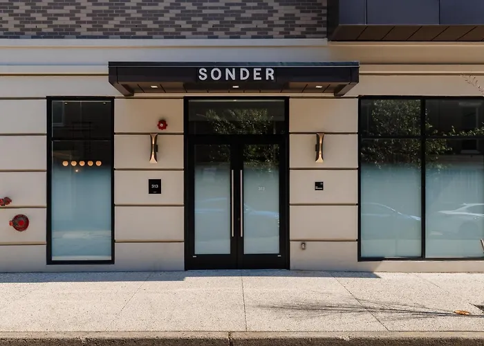 3 star hotels Sonder The Mint