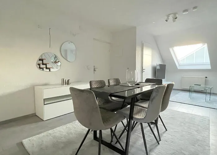 F10 APARTMENTS