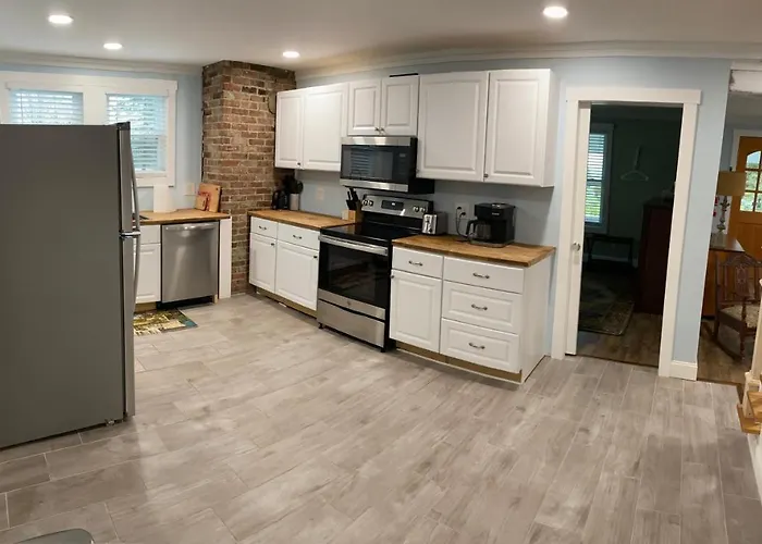 1St Class Rentals The Thurman Munson House