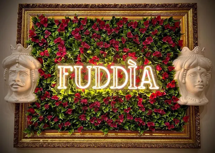 Fuddia Room & Suite