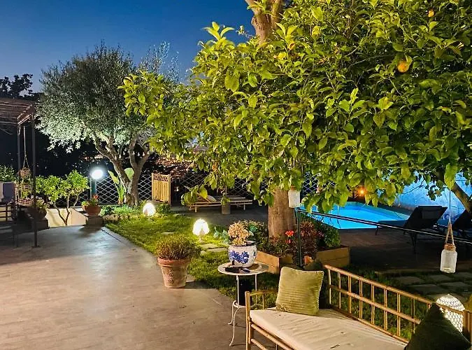 Pool & Garden Di Massa