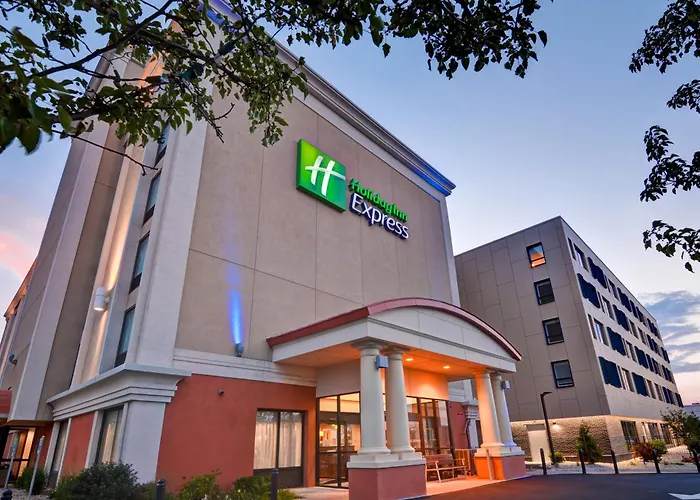 Holiday Inn Express Boston By Ihg