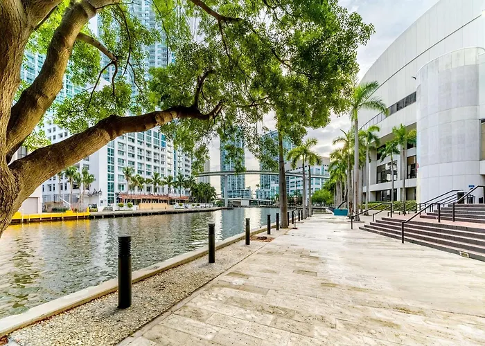  Hyatt Regency Miami