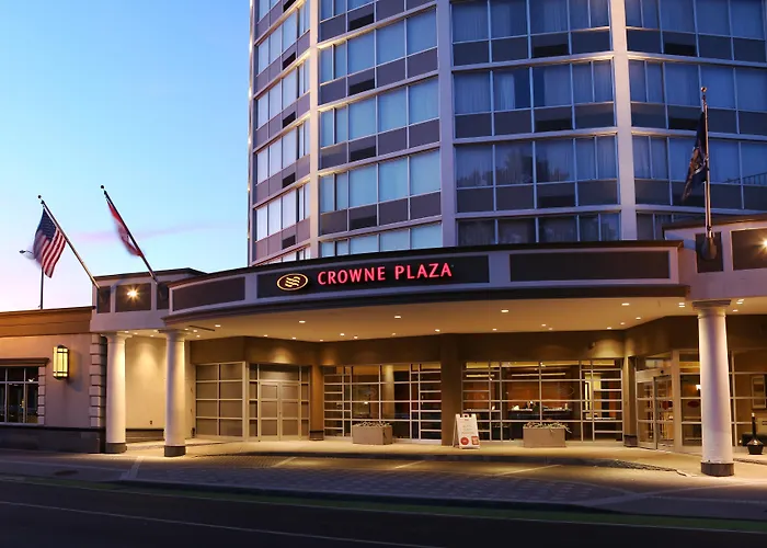 Hotels With Four Stars Crowne Plaza Syracuse, An Ihg