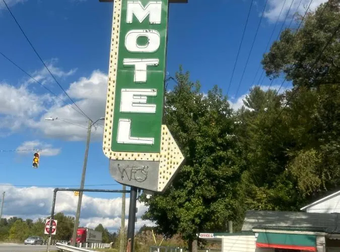 Whispering Pines Motel