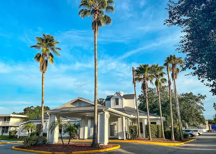 Kid friendly hotel Baymont By Wyndham Orlando Lake Buena Vista South