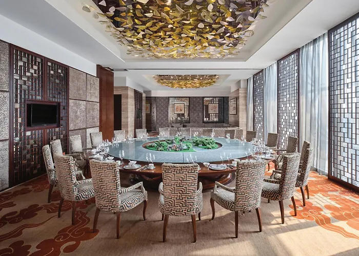 Langham Place Guangzhou - Walking Distance To Canton Fair & Overseas Buyers Registration Service