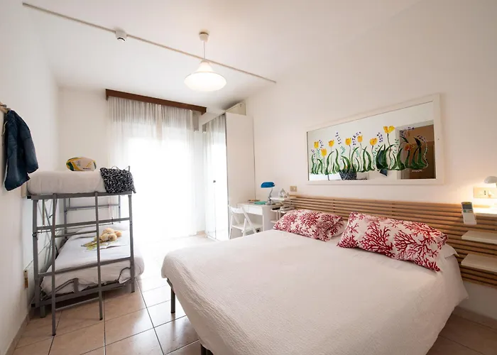 Le Petit Hotel