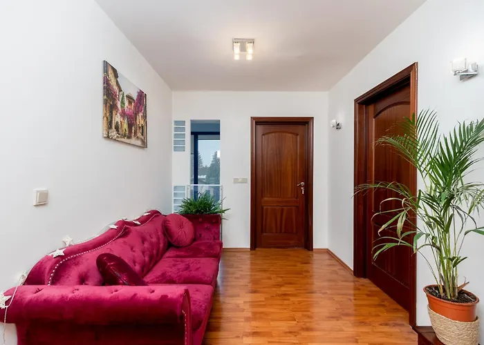 Emerald Spa Guest House