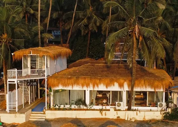 Cheap hotels Aqua Beach Stays, Ashwem