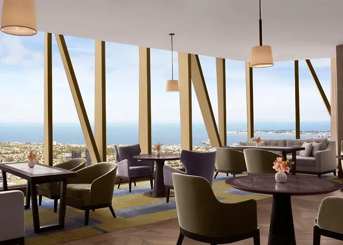 Ritz-Carlton,
