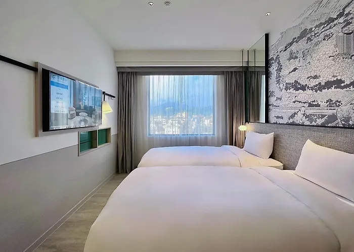 Boutech Jiantan Hotel