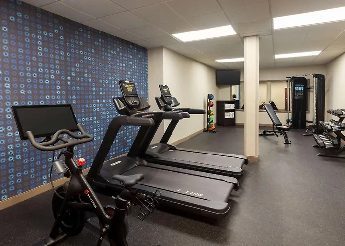 La Quinta Inn & Suites By Wyndham Lake George