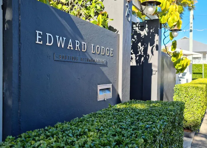 B&B only: Edward Lodge New Fam