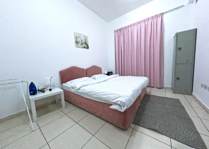 Al Badaa Star Residence - Home Stay