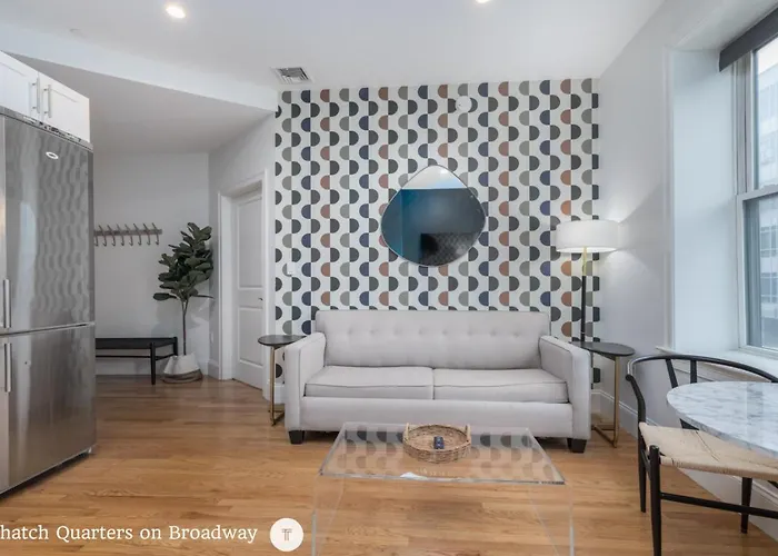 All Vacation Rentals West Broadway Quarters By Thatch