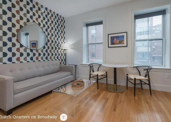 All Vacation Rentals West Broadway Quarters By Thatch