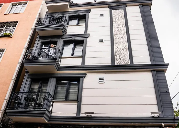 Ck Palace