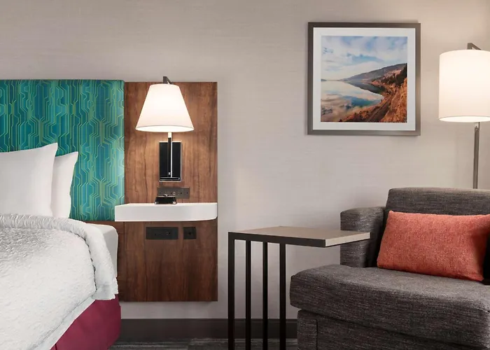 Hampton Inn & Suites , British Columbia, Canada