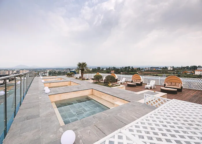 Hotel Sweet Castle Jeju Hamdeok
