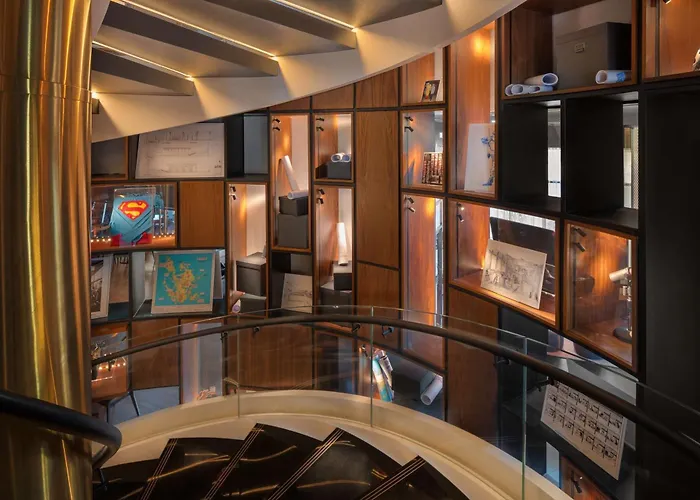 Wb Abu Dhabi, Curio Collection By Hilton