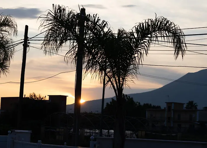 Resort: Rosy'S House