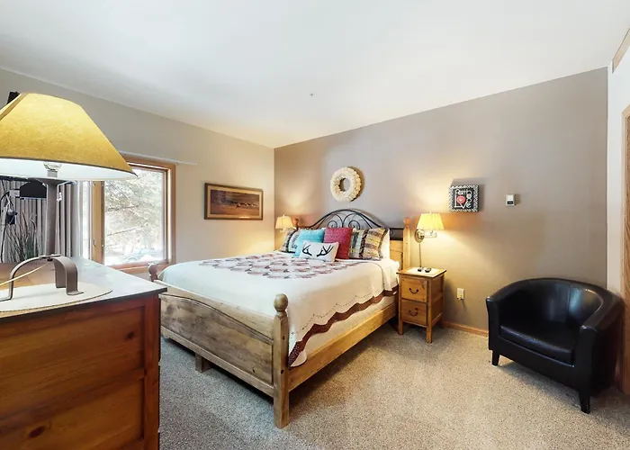 Antlers Lodge #11