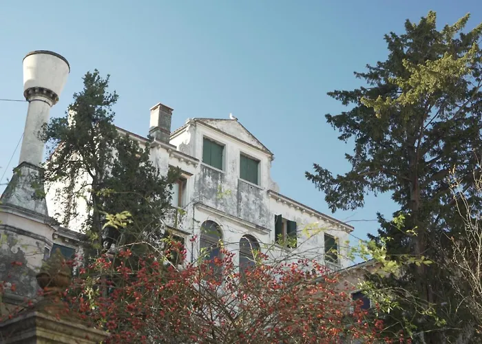 Ai Santi Apostoli