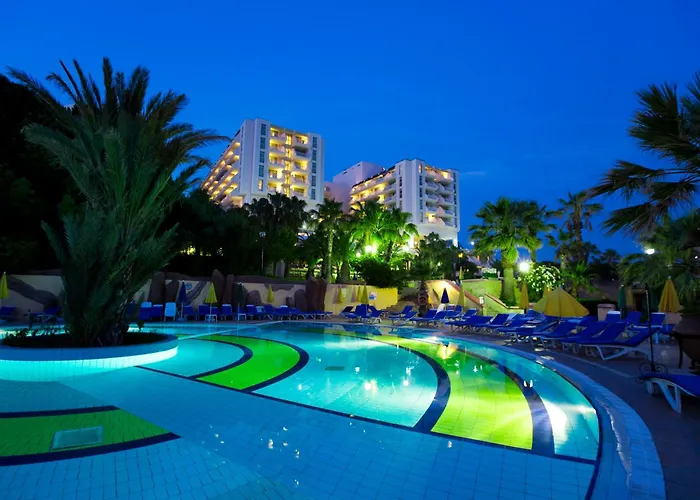 Fantasia Deluxe Hotel