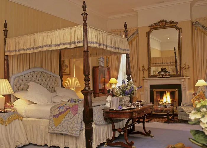 Central hotel: Marlfield House Hotel Relais Et Chateaux