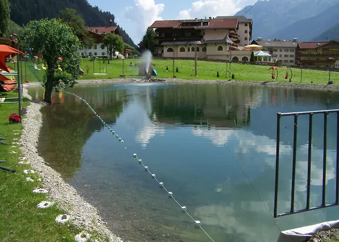 Ping Pong hotel: Pension Holzknechthof Am See