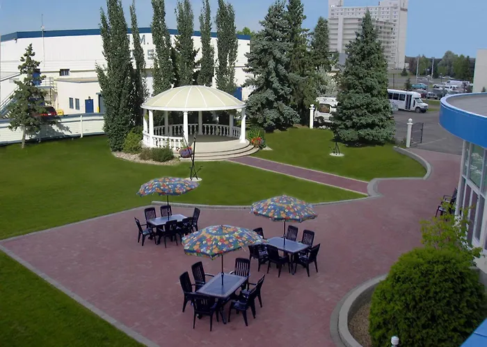 Romantic hotels Chateau Louis & Conference Centre