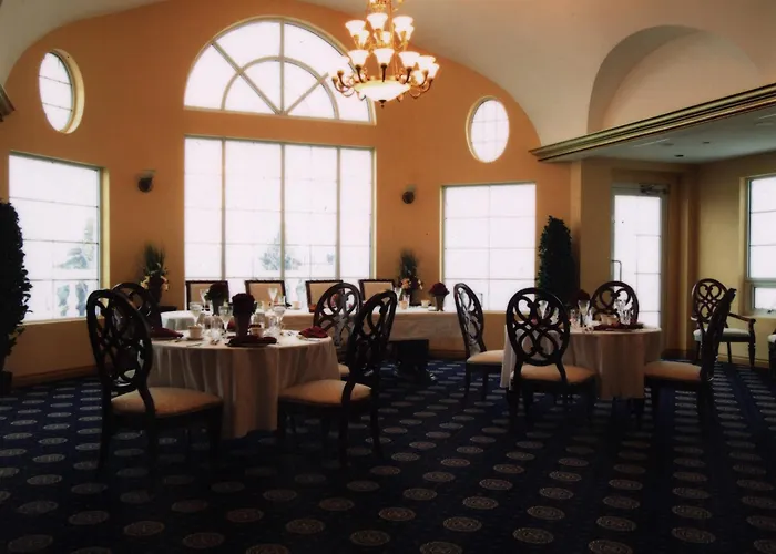 Romantic hotels Chateau Louis & Conference Centre