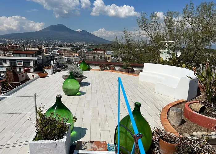 Sunday Estate "Exclusive Rooms"