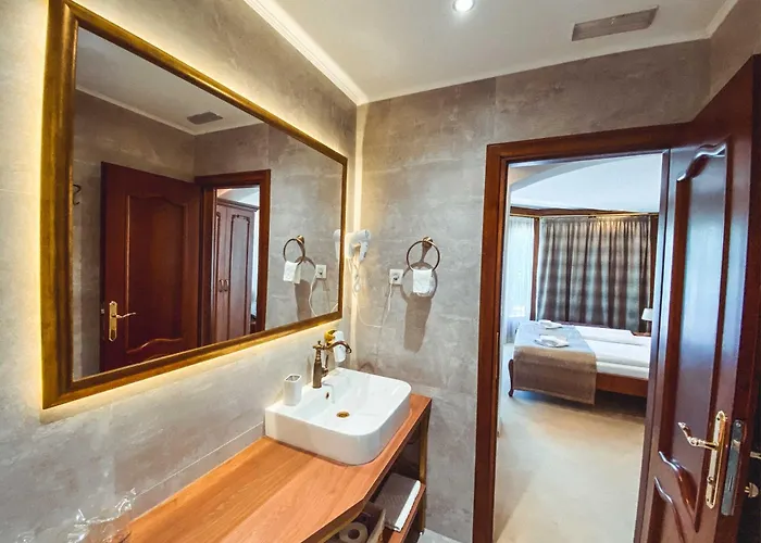 Provence Rooms