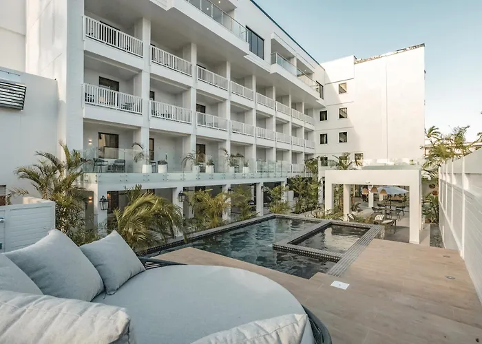 Fort George Hotel And Spa