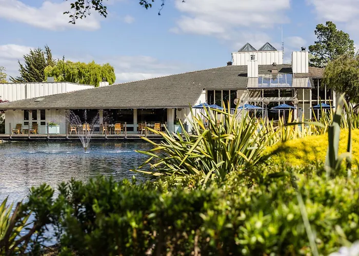 The Quail Lodge