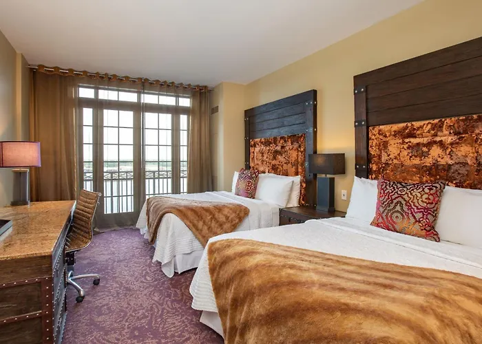 Bohemian Savannah Riverfront, Autograph Collection