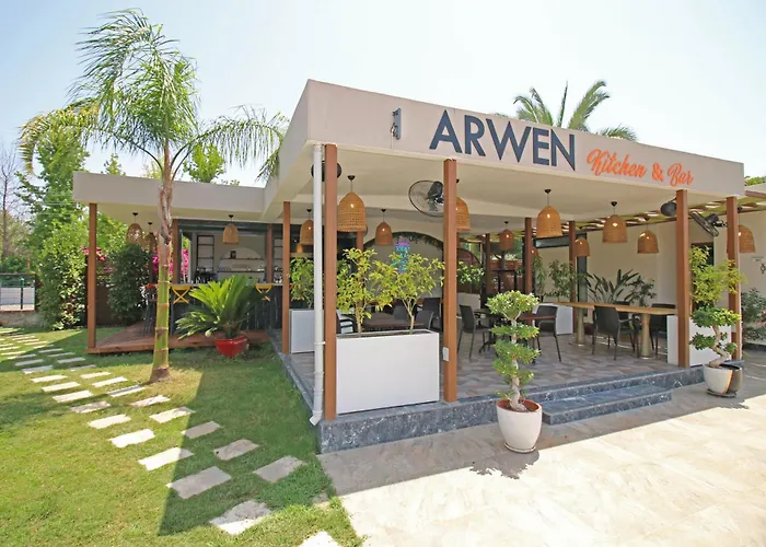 Hotel met zwembad: Arwen Hotel